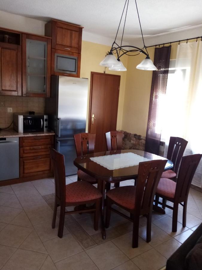Apartment Andric Каштела Екстер'єр фото