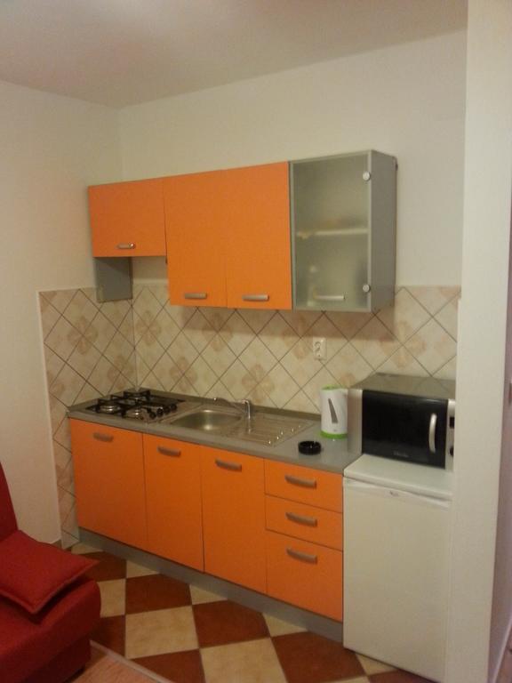 Apartment Andric Каштела Екстер'єр фото