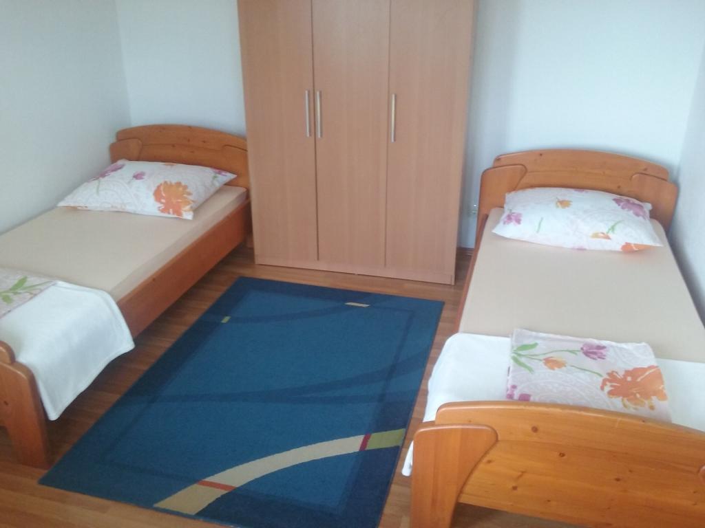 Apartment Andric Каштела Екстер'єр фото