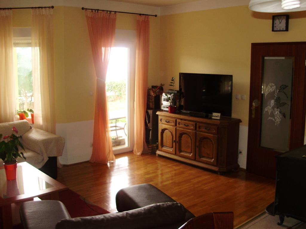 Apartment Andric Каштела Екстер'єр фото
